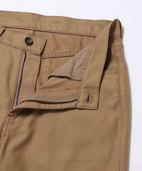 ADAM ET ROPE'（アダムエロペ）の「バックサテン セミフレアパンツ（チノパンツ・メンズ・イエロー系その他3/カーキ・L/M）」の5枚目の写真