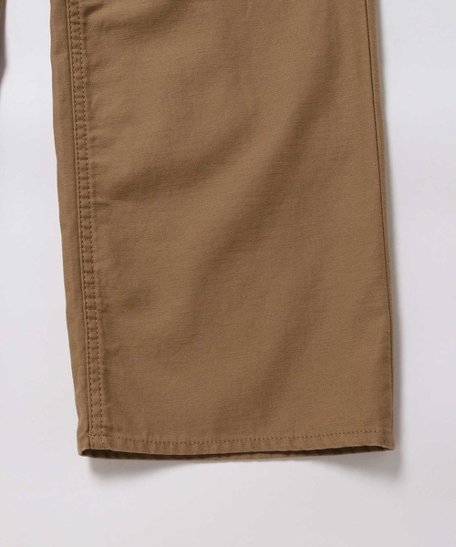 ADAM ET ROPE'（アダムエロペ）の「バックサテン セミフレアパンツ（チノパンツ・メンズ・イエロー系その他3/カーキ・L/M）」の8枚目の写真