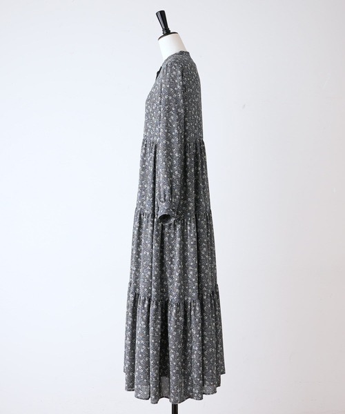 BEARDSLEY（ビアズリー）花柄キュプラワンピース｜美品 ビアズリー BEARDSLEY 丸ワンピース （black） -ファッション
