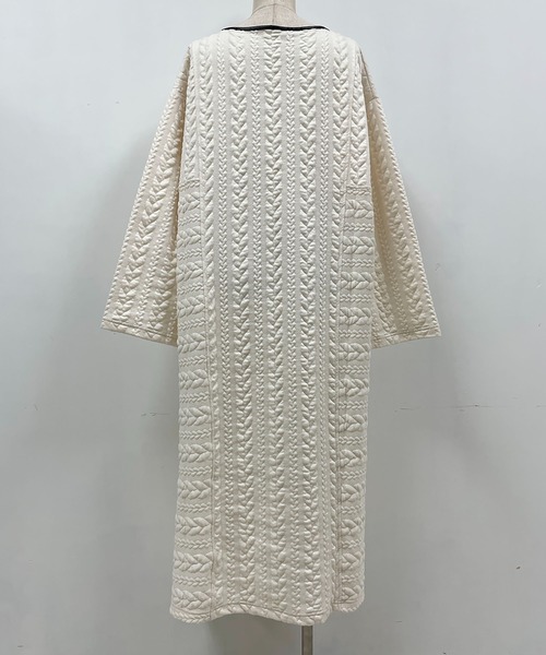 PICCIN（ピッチン）の「ケーブルキルトカフタンワンピース（ワンピース・レディース・ネイビー/オフホワイト・M/L）」の9枚目の写真