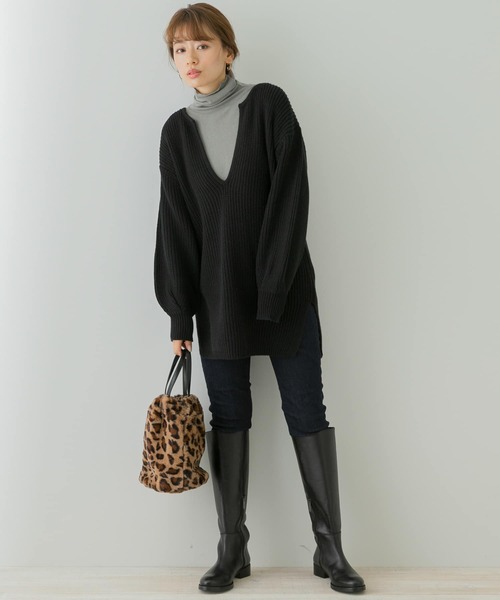 URBAN RESEARCH Sonny Label（アーバンリサーチサニーレーベル）の「深Vネックチュニックニットプルオーバー（ニット/セーター・レディース・ライトピンク/ブラック/アイボリー・FREE）」の17枚目の写真