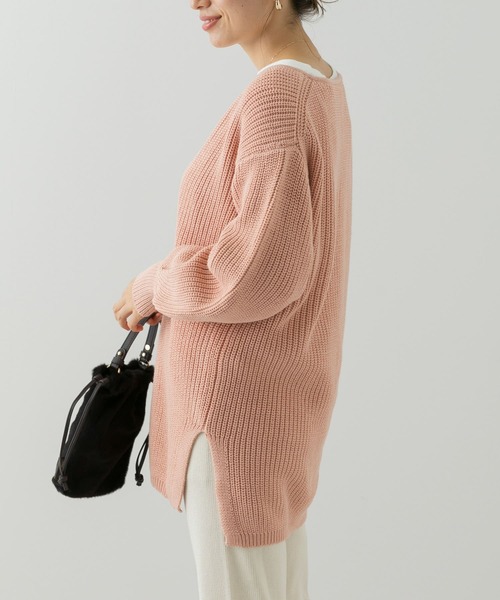 URBAN RESEARCH Sonny Label（アーバンリサーチサニーレーベル）の「深Vネックチュニックニットプルオーバー（ニット/セーター・レディース・ライトピンク/ブラック/アイボリー・FREE）」の5枚目の写真