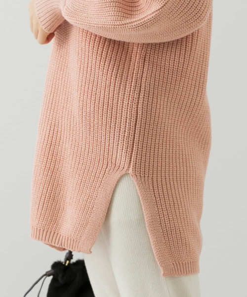 URBAN RESEARCH Sonny Label（アーバンリサーチサニーレーベル）の「深Vネックチュニックニットプルオーバー（ニット/セーター・レディース・ライトピンク/ブラック/アイボリー・FREE）」の22枚目の写真