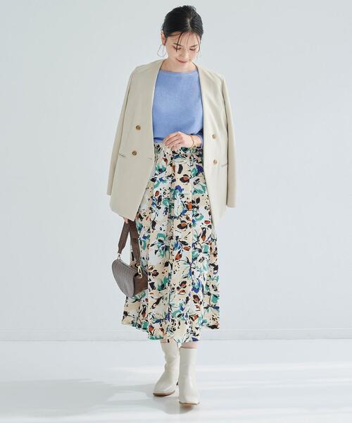 green label relaxing（グリーンレーベルリラクシング）の「フラワープリント ロング フレア スカート（スカート・レディース・ベージュ/ネイビー・38/36）」の5枚目の写真