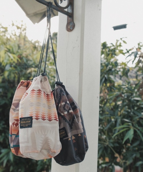 PENDLETON(ペンドルトン)の「【PENDLETON × YURIE / ペンドルトン × ユリエ 】 REVERSIBLE SAUNA HAT リバーシブル サウナ ハット 収納ポーチ(ハット・メンズ・ブラウン/グレー/オフホワイト・FREE)」の4枚目の写真