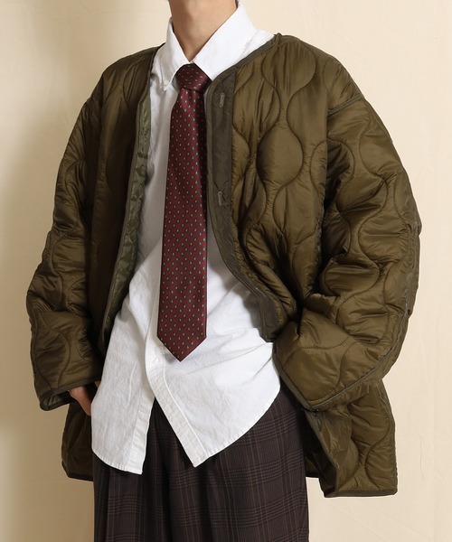SPINNS（スピンズ）の「ビッグシルエット キルティングライナージャケット（ミリタリージャケット・メンズ・ブラック/カーキ・ONESIZE）」の8枚目の写真