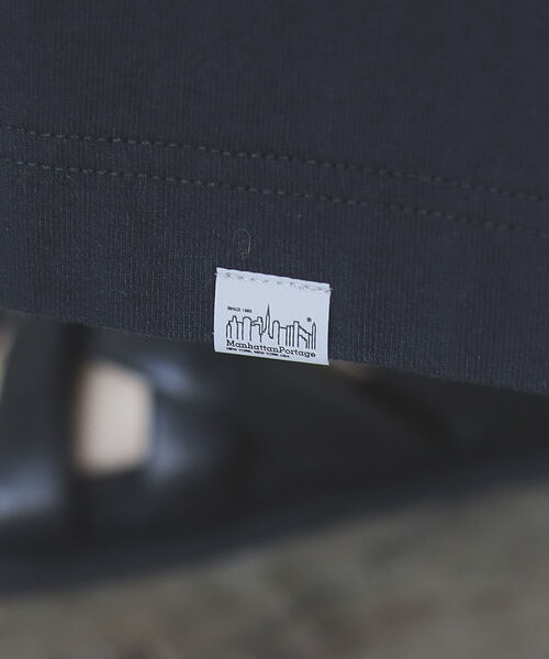 B:MING by BEAMS(ビーミングバイビームス)の「Manhattan Portage × B:MING by BEAMS / 別注 プリント ワンピース 22SS(ワンピース・レディース・ライトグレー/ブラック/ダークブラウン・SMALL/MEDIUM)」の21枚目の写真