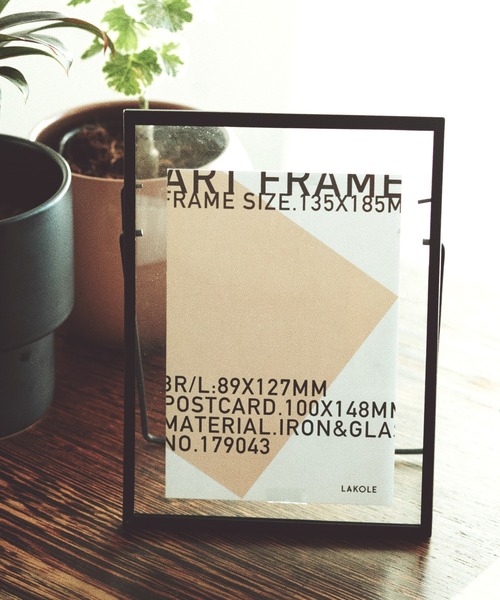LAKOLE（ラコレ）の「アイアンアートフレーム / 270179（フォトフレーム・レディース・ホワイト/ブラック/チャコール・FREE）」の2枚目の写真