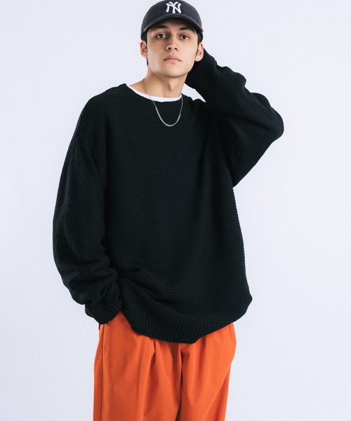 Revo.(レボ)の「Revo. 3パターンニッティングクルーネックニットセーター オーバーサイズ(ニット/セーター・メンズ・レッド/グリーン/ブラック/グレー・M/L)」の2枚目の写真