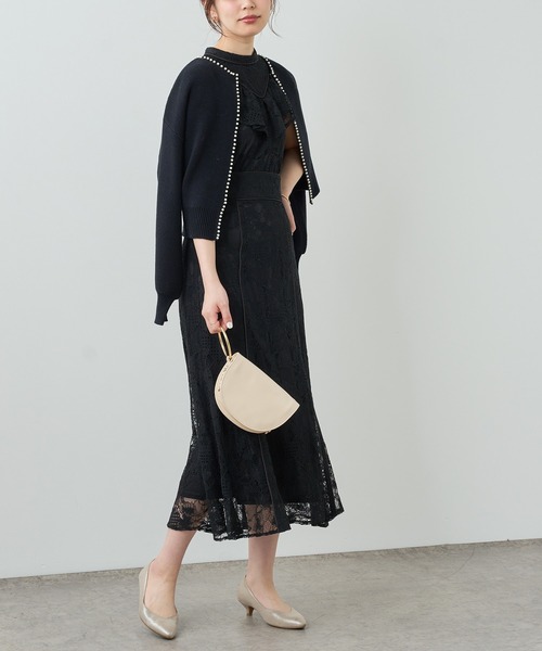 natural couture（ナチュラルクチュール）の「【セットアップ着用可・WEB限定】大人レディ感溢れる　カラーレースハギスカート（スカート・レディース・ブラック/オフホワイト/ブルー・FREE）」の4枚目の写真