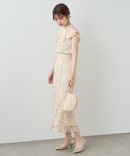 natural couture（ナチュラルクチュール）の「【セットアップ着用可・WEB限定】大人レディ感溢れる　カラーレースハギスカート（スカート・レディース・ブラック/オフホワイト/ブルー・FREE）」の11枚目の写真