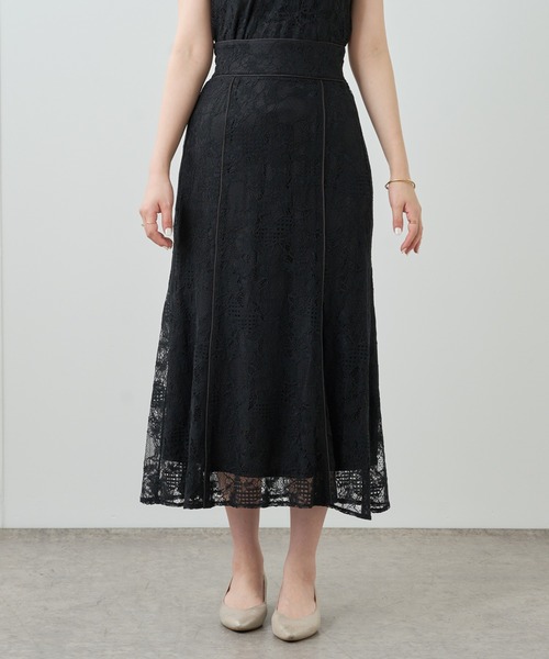 natural couture（ナチュラルクチュール）の「【セットアップ着用可・WEB限定】大人レディ感溢れる　カラーレースハギスカート（スカート・レディース・ブラック/オフホワイト/ブルー・FREE）」の12枚目の写真