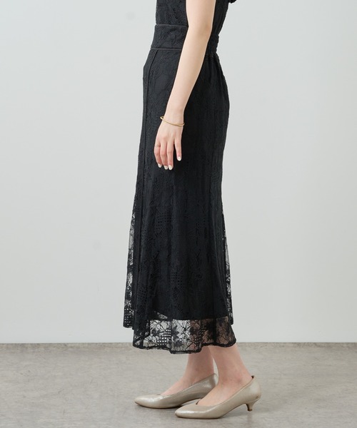 natural couture（ナチュラルクチュール）の「【セットアップ着用可・WEB限定】大人レディ感溢れる　カラーレースハギスカート（スカート・レディース・ブラック/オフホワイト/ブルー・FREE）」の16枚目の写真
