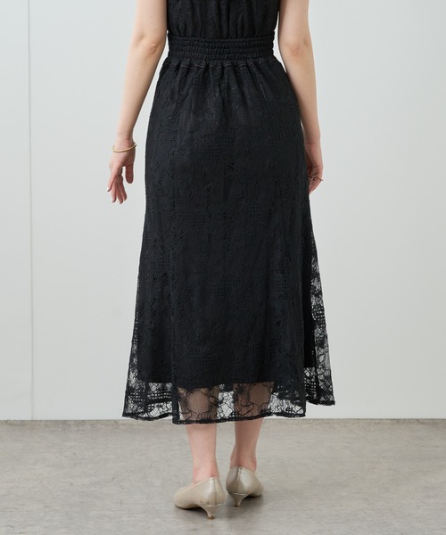 natural couture（ナチュラルクチュール）の「【セットアップ着用可・WEB限定】大人レディ感溢れる　カラーレースハギスカート（スカート・レディース・ブラック/オフホワイト/ブルー・FREE）」の10枚目の写真