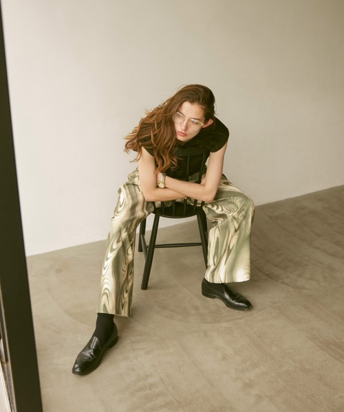 soerte(ソエルテ)の「Sleeveless knit vest / スリーブレスニットベスト(ベスト・メンズ・ブラウン/カーキ・1/2/3)」の3枚目の写真