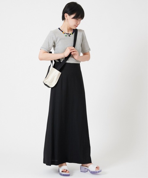 U by SPICK&SPAN(ユーバイスピックアンドスパン)の「【MILLER/ミラー】クルーネック Tee◆(Tシャツ/カットソー・レディース・ネイビー/ピンク/イエロー・FREE)」の4枚目の写真