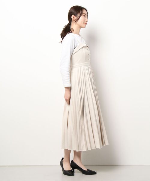 ANDGEEBEE（アンジービー）の「プリーツキャミワンピ（ワンピース・レディース・ブルー/アイボリー・MEDIUM）」の4枚目の写真