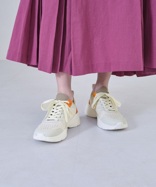 ORTR（オーアールティーアール）の「シューレースハイテクスニーカー OT3723（スニーカー・レディース・ブラック/ベージュ・40/38/39/41/42/35/36/37/34）」の12枚目の写真