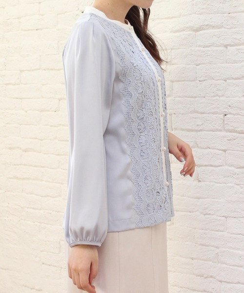 ASTORIA ODIER（アストリアオディール）の「前身レース配色ブラウス（シャツ/ブラウス・レディース・ベージュ/ネイビー/ホワイト/サックスブルー/モカ/ピンクベージュ/ブラック・MEDIUM）」の15枚目の写真