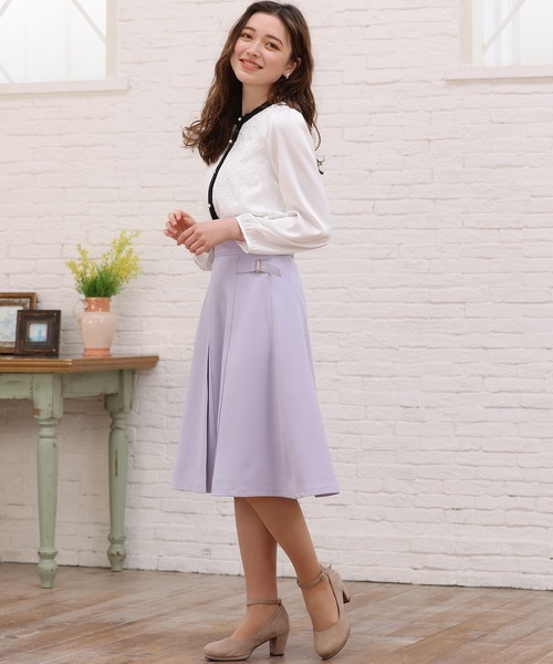 ASTORIA ODIER（アストリアオディール）の「前身レース配色ブラウス（シャツ/ブラウス・レディース・ベージュ/ネイビー/ホワイト/サックスブルー/モカ/ピンクベージュ/ブラック・MEDIUM）」の11枚目の写真