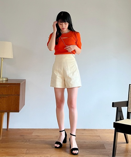 EPIMI E'PIMMY(エピミエピミー)の「2wayレイヤードライク肌見せリブニット(ニット/セーター・レディース・ブラック/オレンジ/アイボリー/ホワイト×ブラック・MEDIUM)」の12枚目の写真