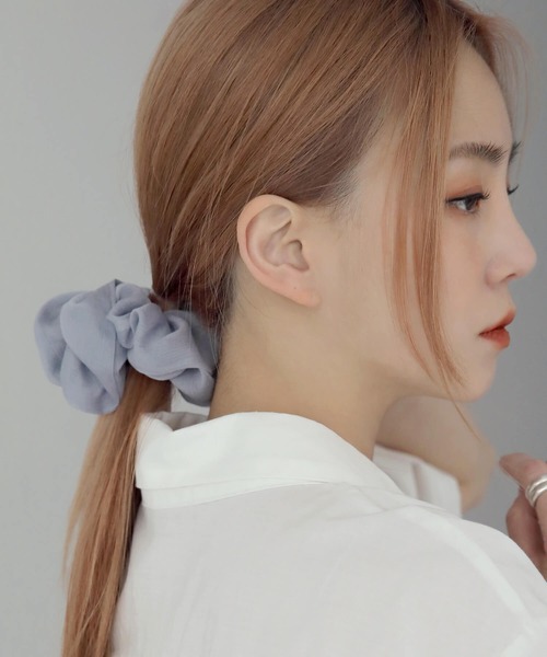 UNE MANSION（ユヌマンション）の「シフォンシャイニーシュシュ（シュシュ・レディース・ホワイト/スカイブルー/ブラック/ベージュ/ピンク・ONE SIZE）」の20枚目の写真