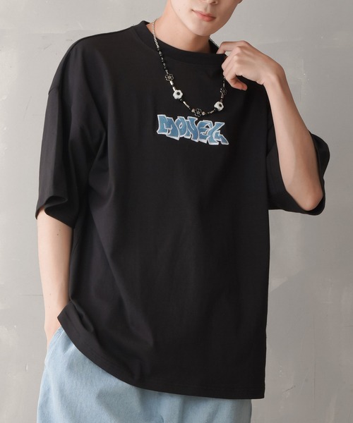 SPINNS（スピンズ）の「【ビッグシルエット】MONEY グラフィックロゴ ビッグTシャツ（Tシャツ/カットソー・メンズ・ホワイト/オレンジ/グリーン/ブラック/サックスブルー・ONESIZE）」の2枚目の写真