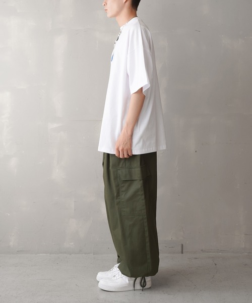 SPINNS（スピンズ）の「【ビッグシルエット】MONEY グラフィックロゴ ビッグTシャツ（Tシャツ/カットソー・メンズ・ホワイト/オレンジ/グリーン/ブラック/サックスブルー・ONESIZE）」の15枚目の写真