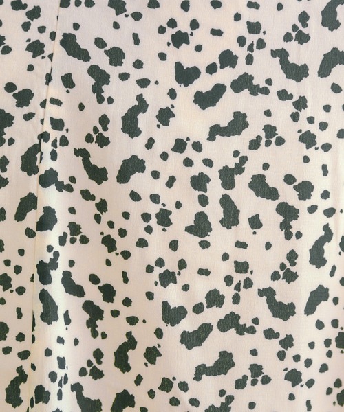 OLIVE des OLIVE（オリーブデオリーブ）の「魅力的レディフレア袖胸開きワンピース（ワンピース・レディース・ブラック/オフホワイト/アイボリー・FREE）」の12枚目の写真