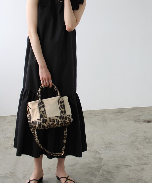 GeeRA（ジーラ）の「仕分けができるミニ2WAYバッグ（トートバッグ・レディース・ブラック/ベージュ/ブルー/ブラック系その他/レオパード/パイソン・FREE）」の22枚目の写真