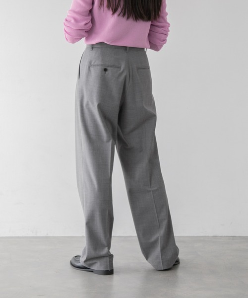 yuw(ユウ)の「ツータックトラウザー 298549(その他パンツ・レディース・ブラック/グレー・MEDIUM/LARGE)」の16枚目の写真