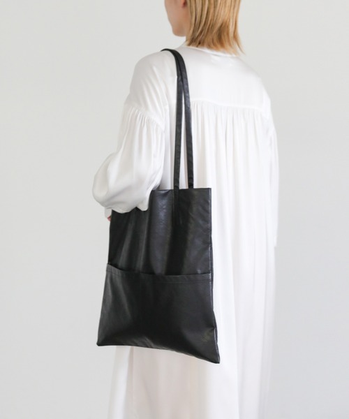 select MOCA(セレクトモカ)の「フェイクレザートートバッグ(トートバッグ・レディース・ブラック/ベージュ・FREE)」の9枚目の写真