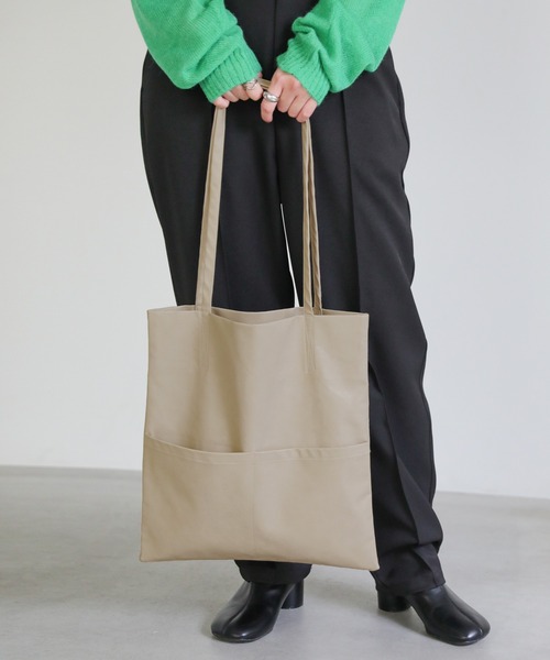 select MOCA(セレクトモカ)の「フェイクレザートートバッグ(トートバッグ・レディース・ブラック/ベージュ・FREE)」の15枚目の写真