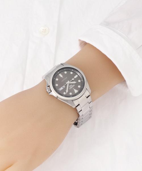 セイコー5 スポーツ 自動巻き時計 SBSA041 使用頻度小 セイコー5 スポーツ 自動巻き時計 SBSA041 使用頻度小 セイコー5