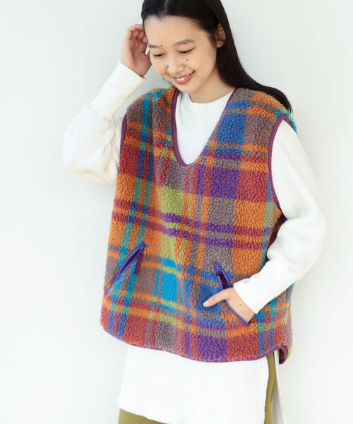 BEAMS BOY（ビームスボーイ）の「BEAMS BOY / ボーイ ジャカード プルオーバー ベスト（ベスト・レディース・ブラウン/オレンジ・FREE）」の2枚目の写真