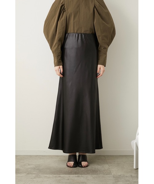 LA PEAU DE GEM（ラポドゥジェム）の「【LA PEAU DE GEM】バイアスマーメイドロングスカート（スカート・レディース・ブラック/カーキ・FREE）」の17枚目の写真