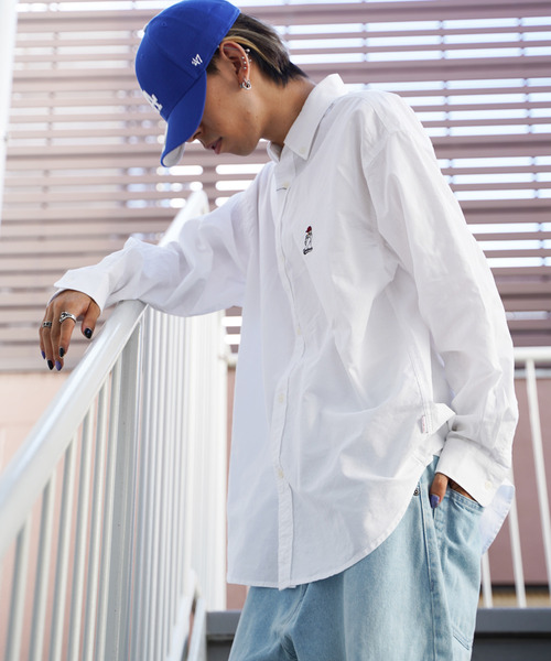 VENCEEXCHANGE(ヴァンスエクスチェンジ)の「Red Cap Girl レッドキャップガール ワンポイント刺繍シャツ(シャツ/ブラウス・メンズ・ホワイト/ブラック/ダークグレー/グリーン/ブルー/ネイビー/ブルー系その他/スカイブルー/イエロー/その他・M/L)」の17枚目の写真