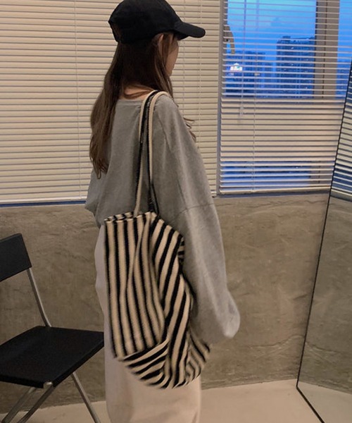 EPICKS（エピックス）の「ショート丈ドルマンスリーブロンT（Tシャツ/カットソー・レディース・ホワイト/ブラック/グレー・M/L）」の9枚目の写真