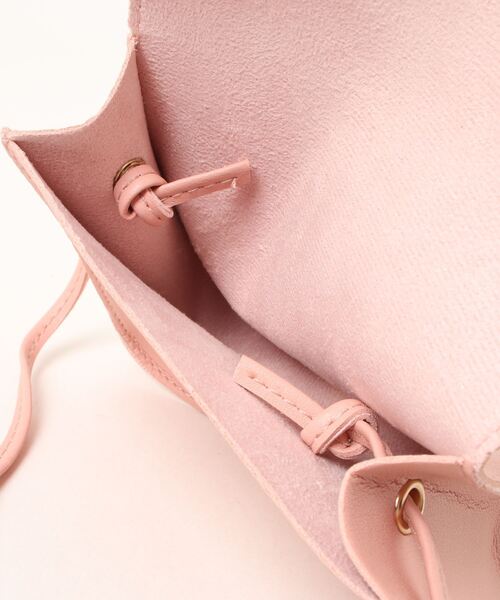 NiiNa(ニーナ)の「【NiiNa】スクウェアミニショルダーバッグ(ショルダーバッグ・レディース・ホワイト/ブラック/グレー/レッド/ピンク・FREE)」の9枚目の写真