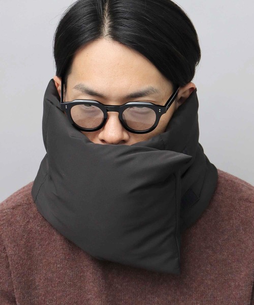 glabella（グラベラ）の「撥水ポリエステル 中綿 ボリューム ネックウォーマー / ダウンネックウォーマー（ネックウォーマー/スヌード・メンズ・ブラック/グレー/カーキ・FREE）」の5枚目の写真
