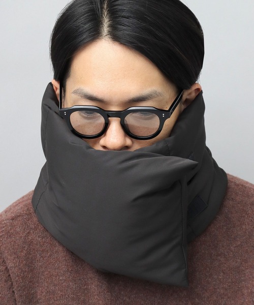 glabella（グラベラ）の「撥水ポリエステル 中綿 ボリューム ネックウォーマー / ダウンネックウォーマー（ネックウォーマー/スヌード・メンズ・ブラック/グレー/カーキ・FREE）」の15枚目の写真