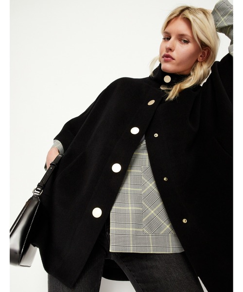 新品未使用品　タグ付き　アルマーニ　バルーンケープブルゾン　ポンチョ 新品未使用品 タグ付き アルマーニ バルーンケープブルゾン ポンチョ