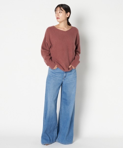 HELIOPOLE(エリオポール)の「RACCOON 2WAY NECK PULLOVER(ニット/セーター・レディース・アイボリー/ブラウン/ピンク/グレー・38)」の11枚目の写真