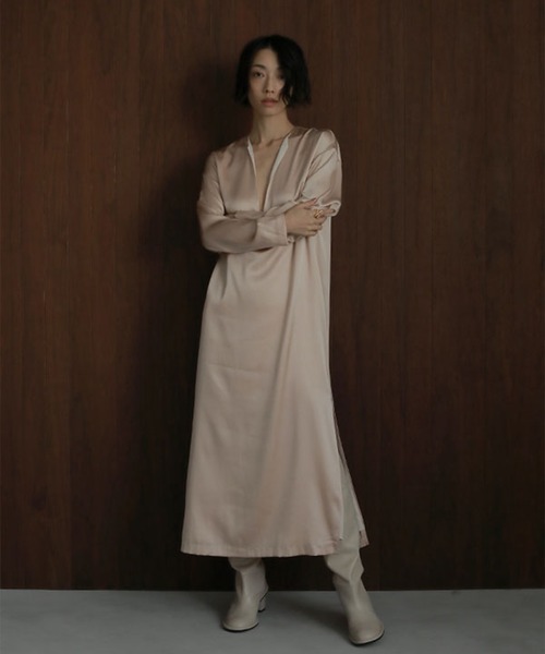 ETRE TOKYO（エトレトウキョウ）の「キーネックシルクワンピース（T 