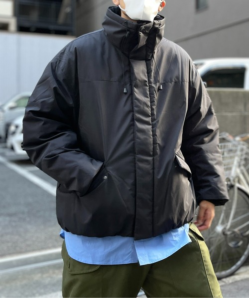 CPCM（シーピーシーエム）の「ストレッチハイネック中綿ジャケット