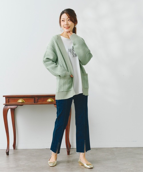 Chez toi(シェトワ)の「裾スリットセミフレアデニム(デニムパンツ・レディース・サックスブルー/インディゴブルー・SMALL/MEDIUM)」の8枚目の写真