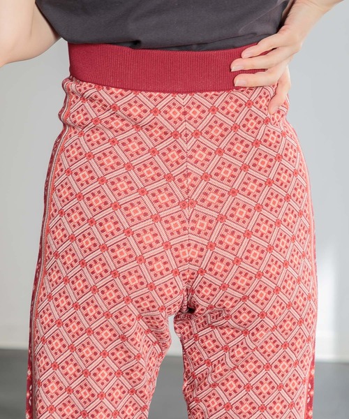 AMERICAN RAG CIE（アメリカンラグシー）の「キカガクニットジャガードパンツ（その他パンツ・レディース・レッド/ブラウン・FREE）」の12枚目の写真