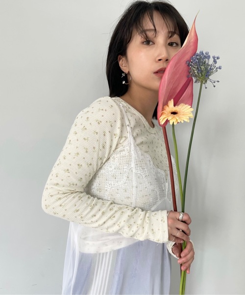 SANSeLF(サンセルフ)の「フラワーパターンサーマルトップス【SANSeLF】 sanw23s018(Tシャツ/カットソー・レディース・ブルー/ピンク・FREE)」の5枚目の写真