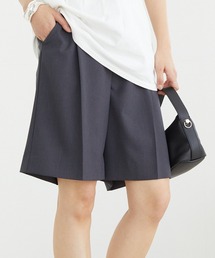 センタープレスショートパンツ