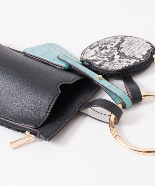 Abahouse Devinette(ドゥヴィネット)の「【mieux un】スマホポーチコインケース付き3連ショルダーバッグ(ショルダーバッグ・レディース・シルバー/グリーン/アイボリー/ラベンダー/ブラック・フリー)」の9枚目の写真